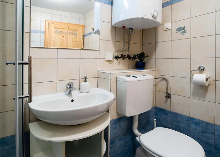 Apartma Pokljuska Idila - Idyllic Pokljuka Above Appartement Bled